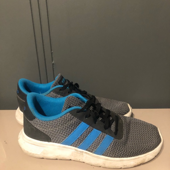 Kids Adidas Runners - Picture 1 of 2